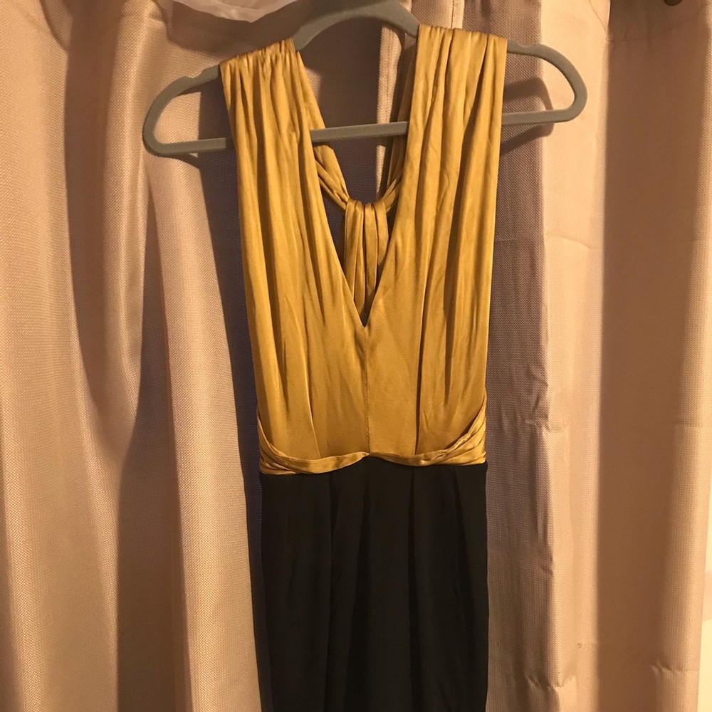 Black and gold Gucci dress 💎